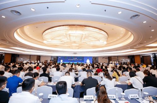 云跡機(jī)器人亮相浙江省飯店業(yè)數(shù)字化建設(shè)工作推進(jìn)會(huì)，助力飯店業(yè)數(shù)字化升級與數(shù)字文化創(chuàng)意內(nèi)容應(yīng)用服務(wù)融合